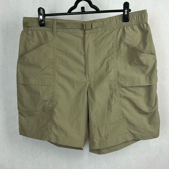 NEW Eddie Bauer RipStop Tech Shorts Mens Sz Large Khaki Tan Adjustable Belt UPF - Picture 1 of 8